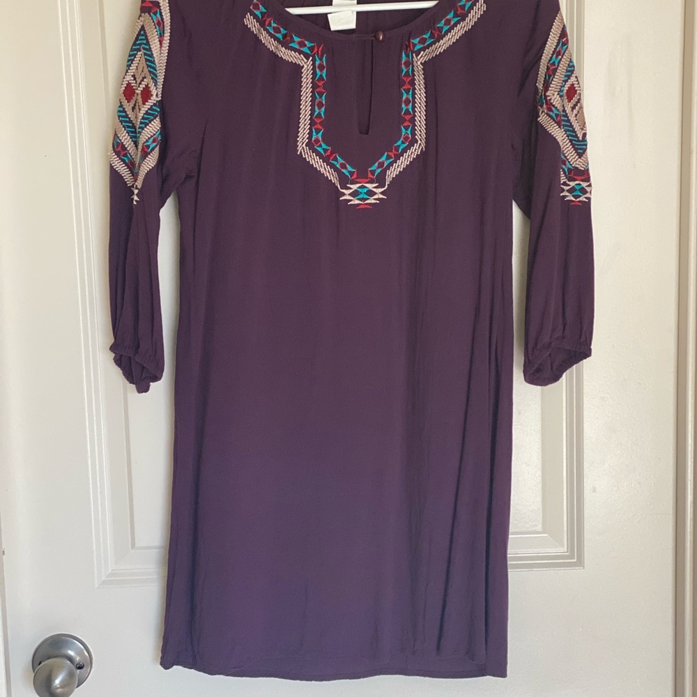 GUC Embrodery Dress in plum